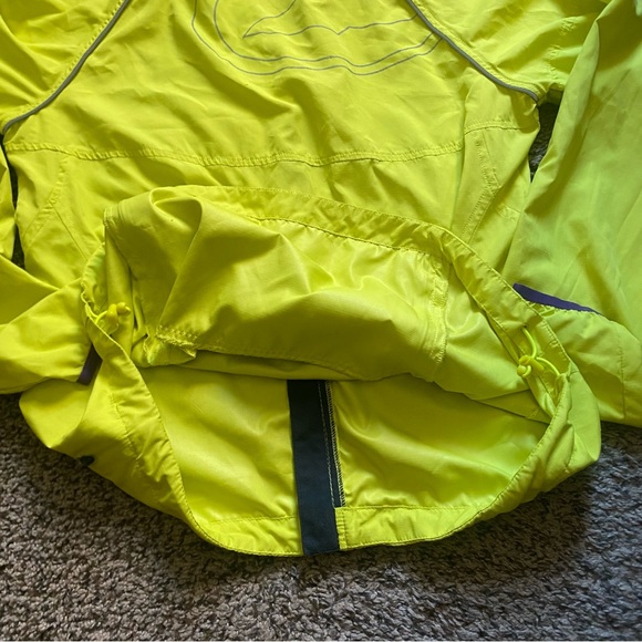 Performance Women's Medium Neon Yellow Bike Jacket Cycling Run Reflective Safety - Picture 9 of 9